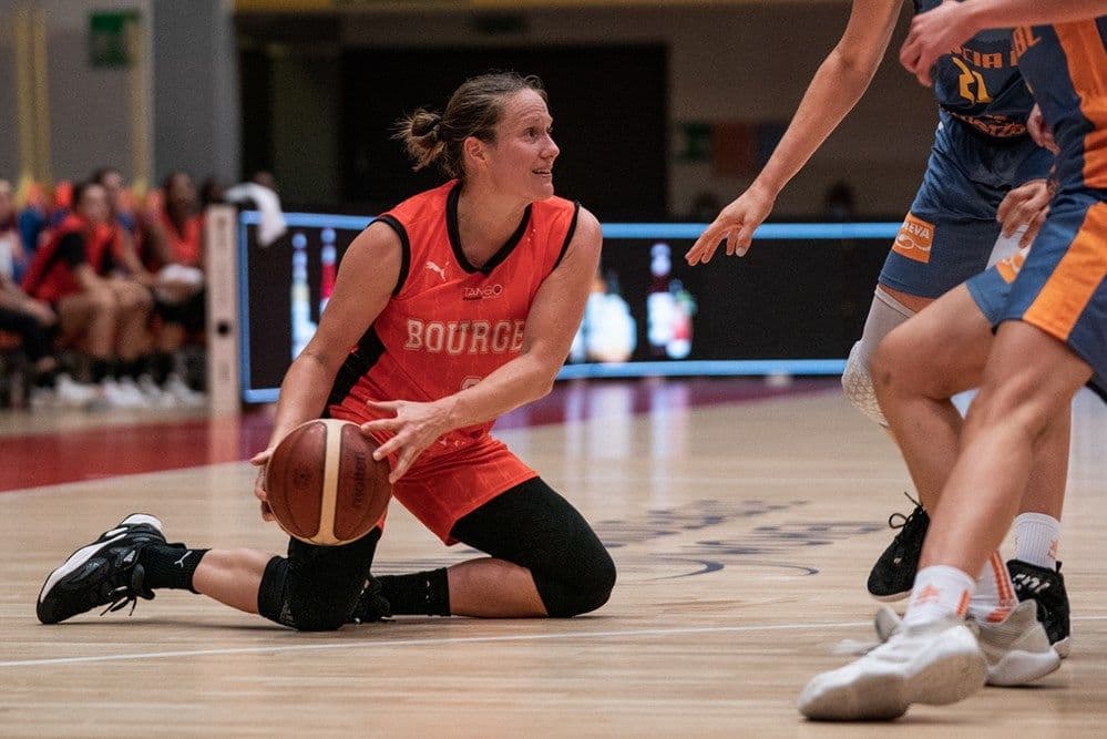 Bourges s’impose contre Valence pour l’honneur