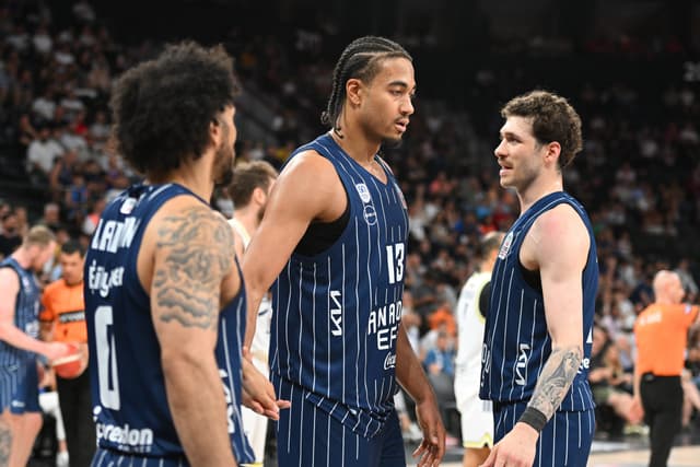Le Fenerbahçe de De Colo met fin à la saison cauchemardesque de l’Anadolu Efes et file en finale