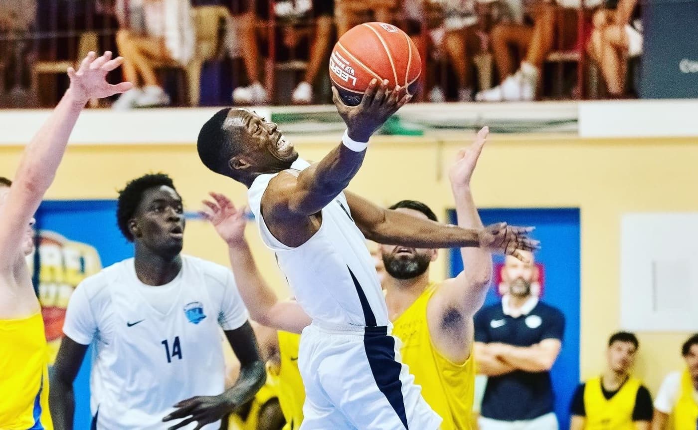 Antibes s’en sort à Pont-de-Chéruy, Lorient et les Sables Vendée forfaits