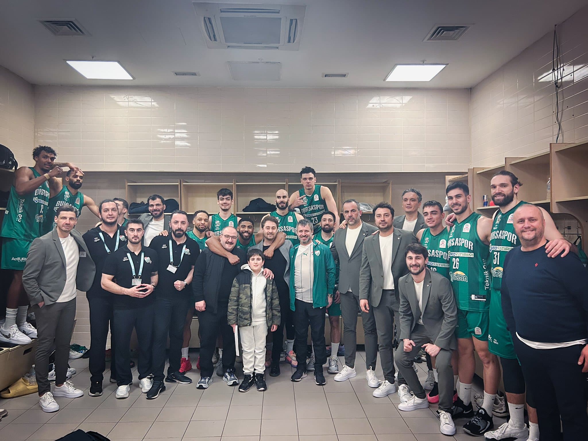 Bursaspor et Michineau dominent le TT Ankara de Makoundou et stoppent leur série de défaites