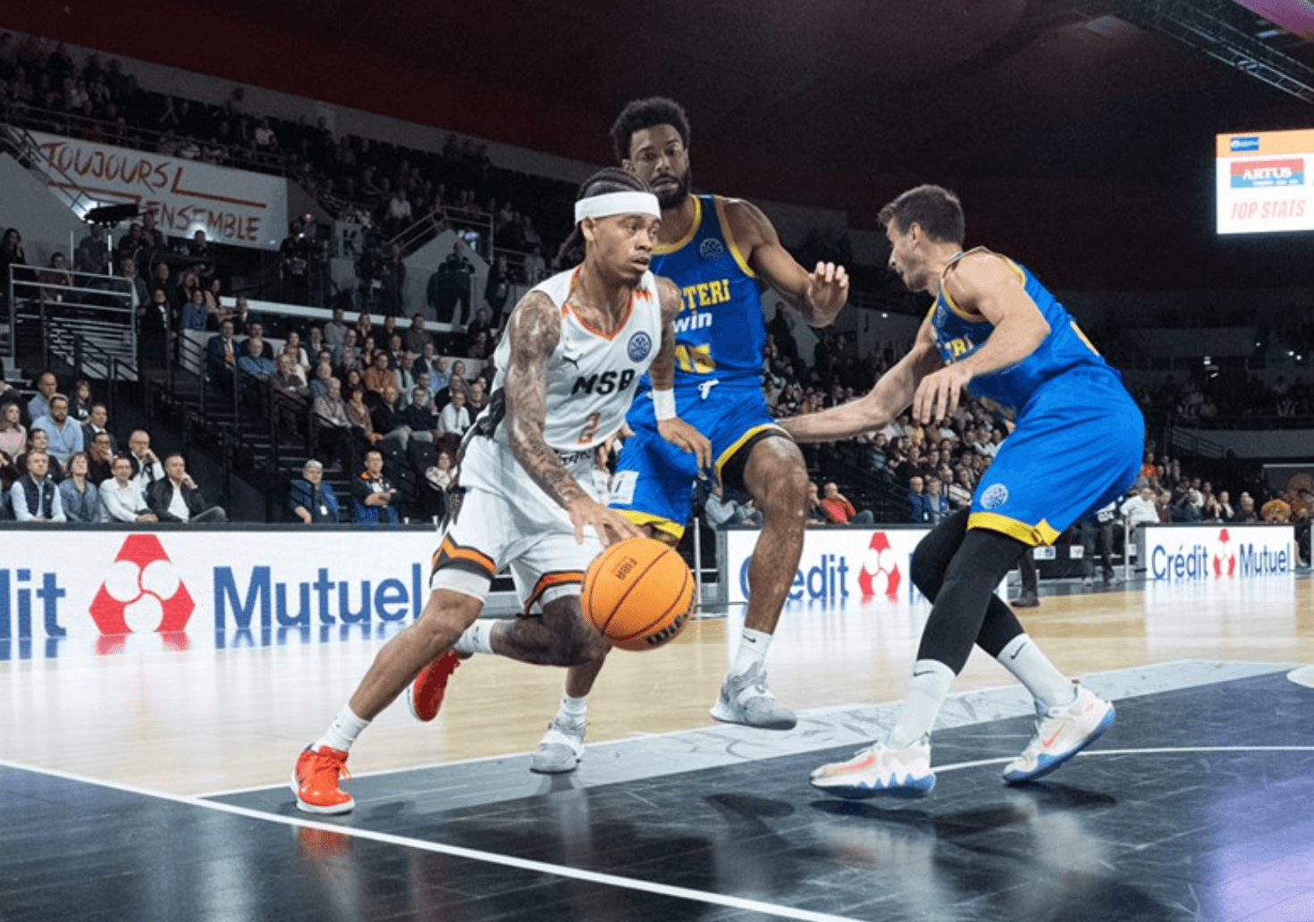 Le Mans réussit brillamment son retour face à Peristeri