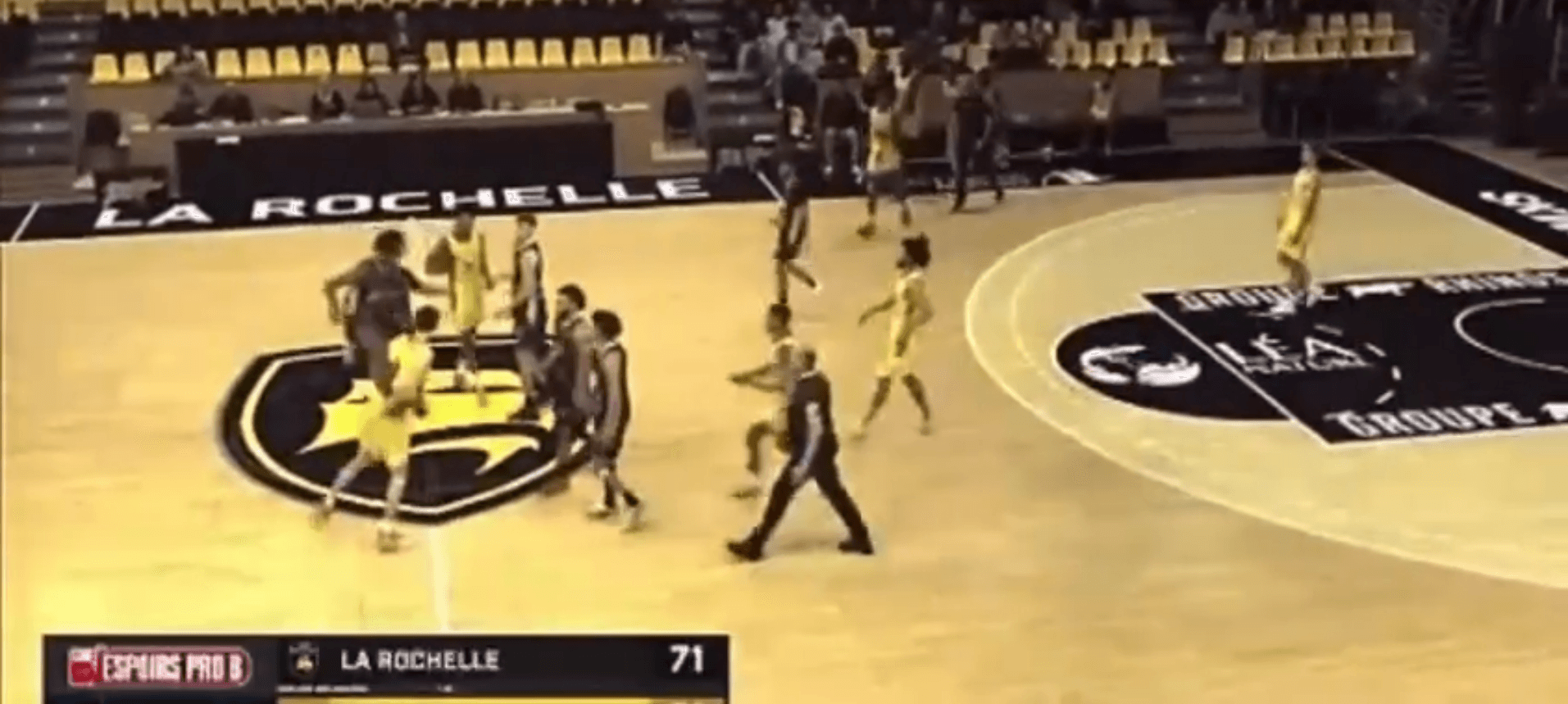 Ethan Annerose (Évreux) suspendu deux mois par la LNB