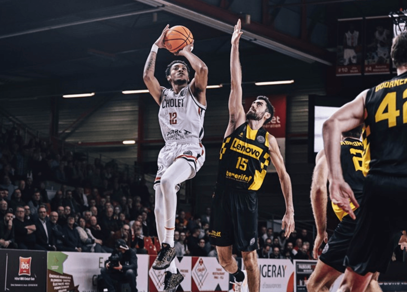 Défait dans sa finale contre Tenerife, Cholet devra jouer le play-in de la BCL
