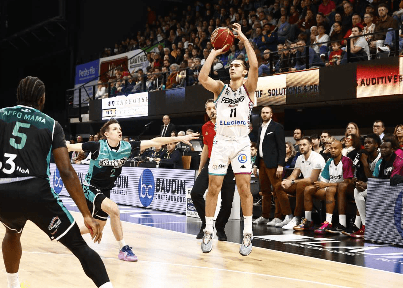 En cadeau, Boulazac s’offre une 9e victoire consécutive contre l’Elan Béarnais