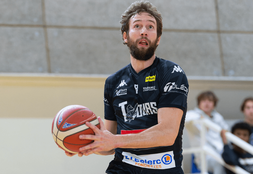 Les leaders de la poule A au rendez-vous, Saint-Vallier et Caen se font surprendre