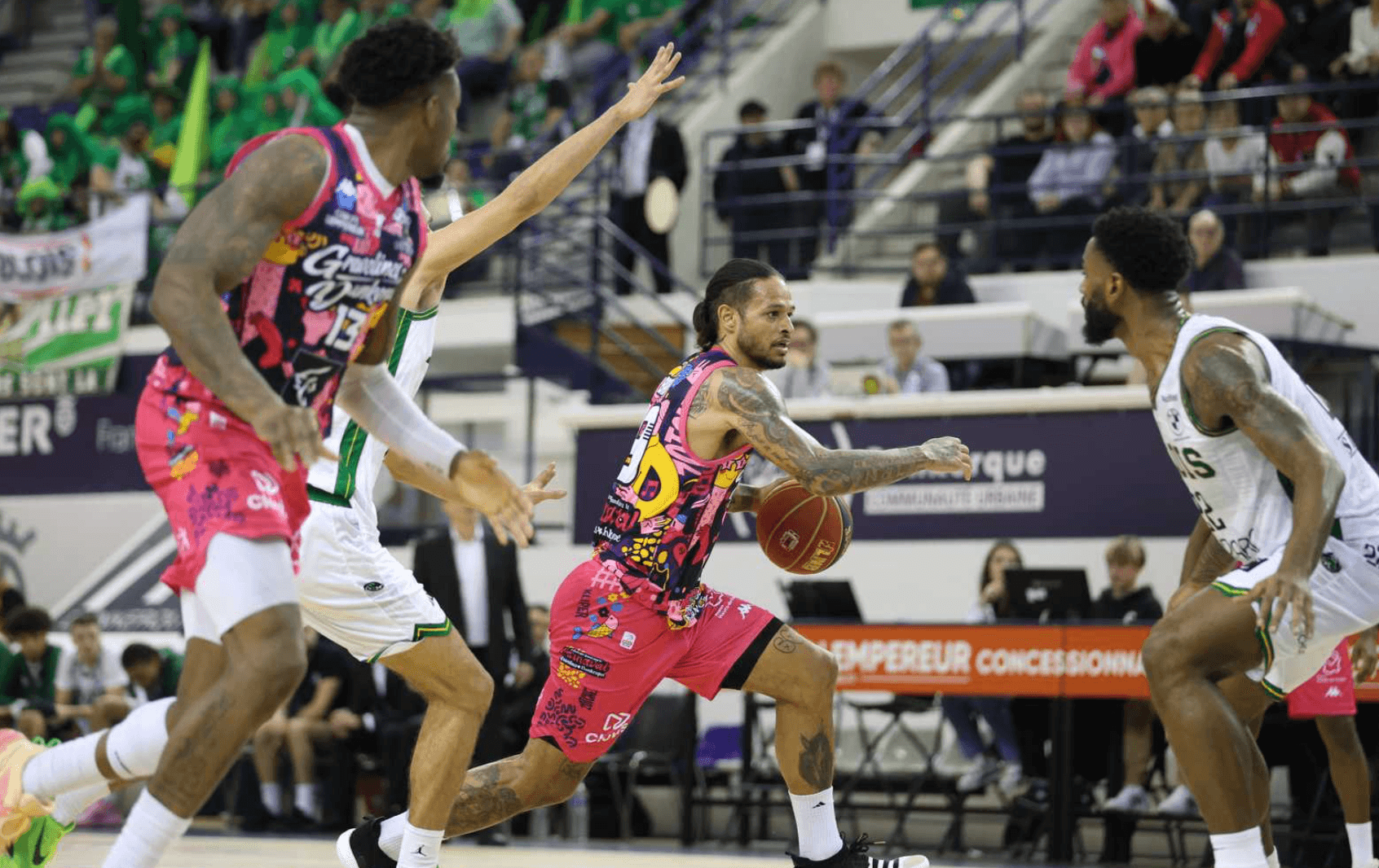 Gravelines-Dunkerque gagne du terrain sur Blois, pas Roanne battu par Nanterre