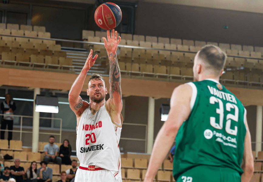 Monaco débute bien la défense de son titre face au Portel