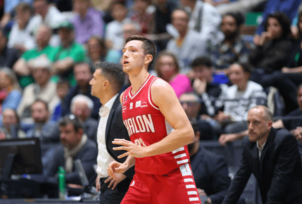 Clap de fin pour Ryan Mikesell à l’Élan Chalon : retour en Allemagne pour l’ailier