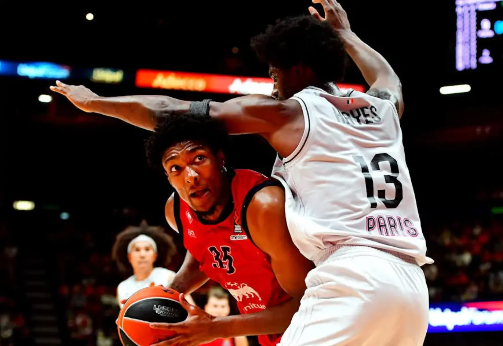 Encore trop vert, Paris échoue dans le final chez l’Olimpia Milan