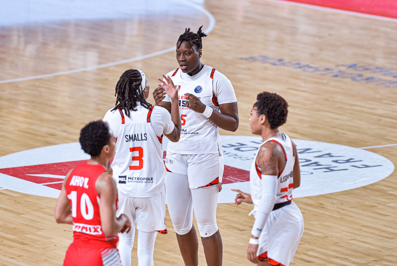 La poisse continue pour Villeneuve d’Ascq : fracture du nez pour Aminata Gueye