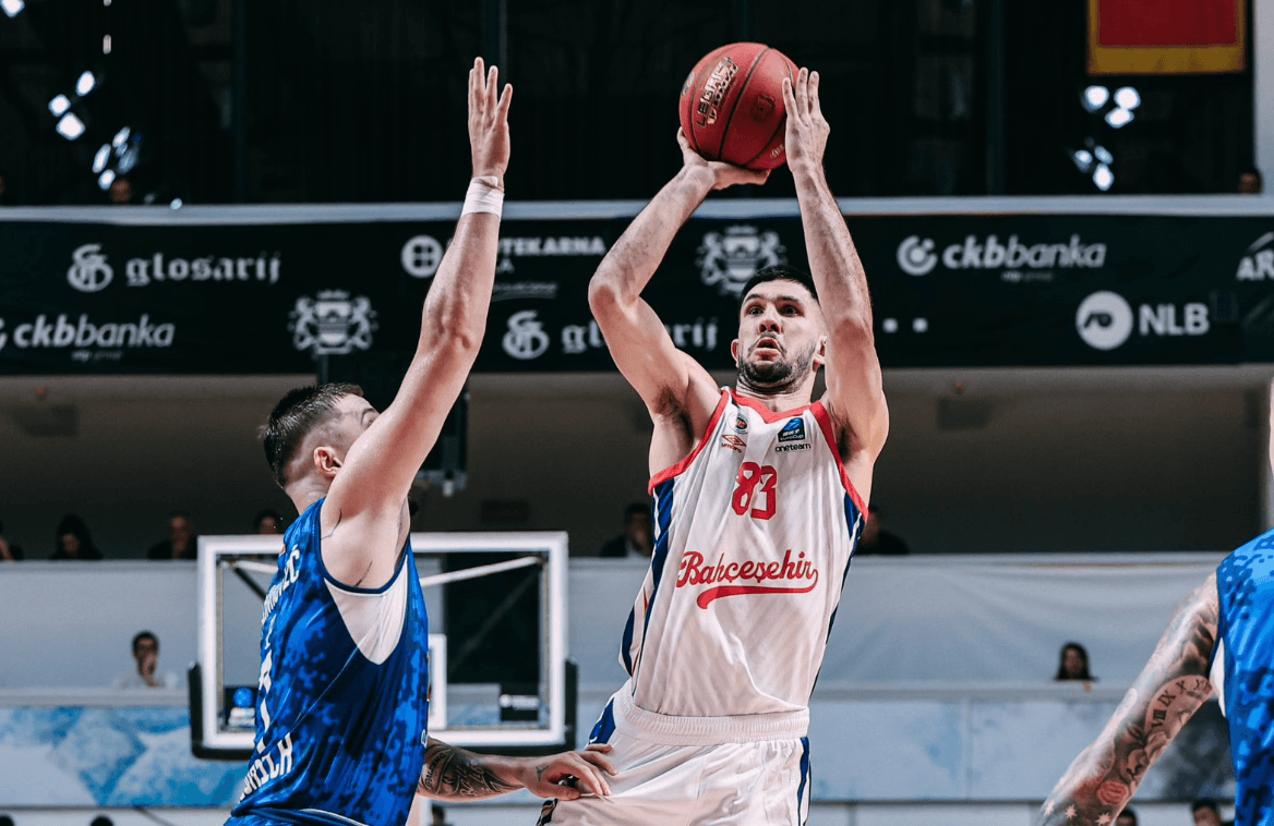 Avec la 3e évaluation de la saison, Axel Bouteille place Bahcesehir en tête de son groupe