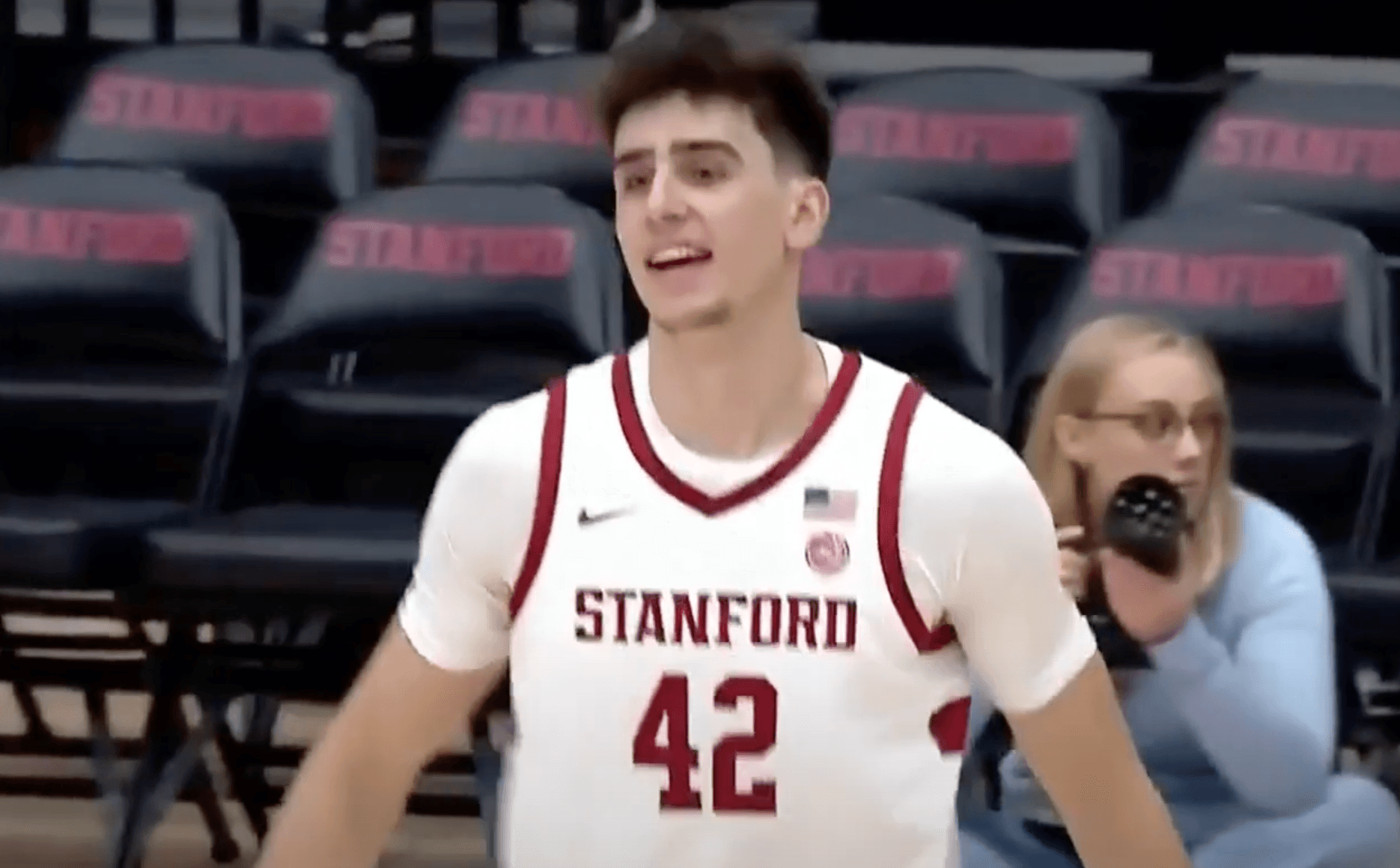 Maxime Raynaud, chaud bouillant avec Stanford, établit son nouveau record de points
