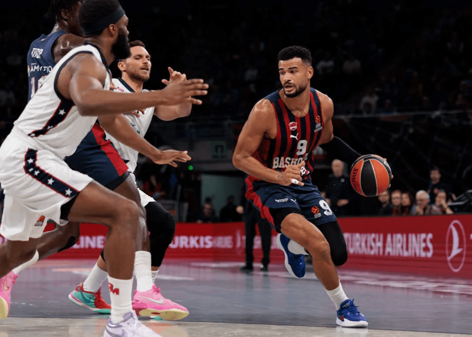 Timothé Luwawu-Cabarrot (Baskonia) touché au mollet gauche