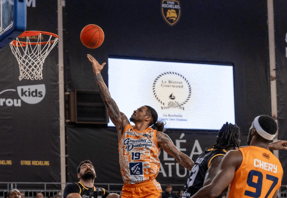 Avec un immense Chris Babb, Gravelines-Dunkerque ne chute pas au Stade Rochelais