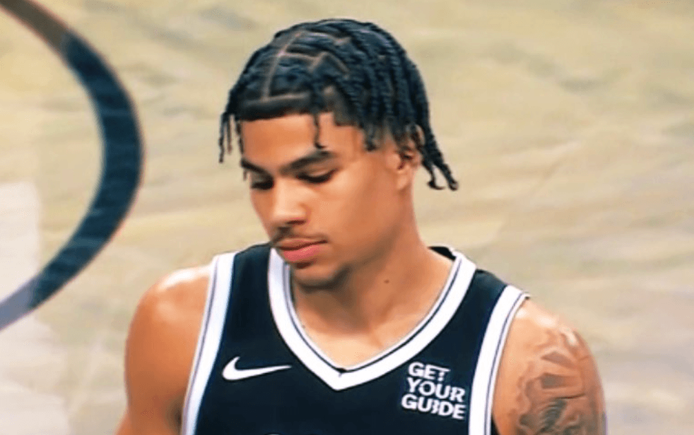 Hayes a joué son premier match NBA depuis un an, record de rebonds pour Risacher