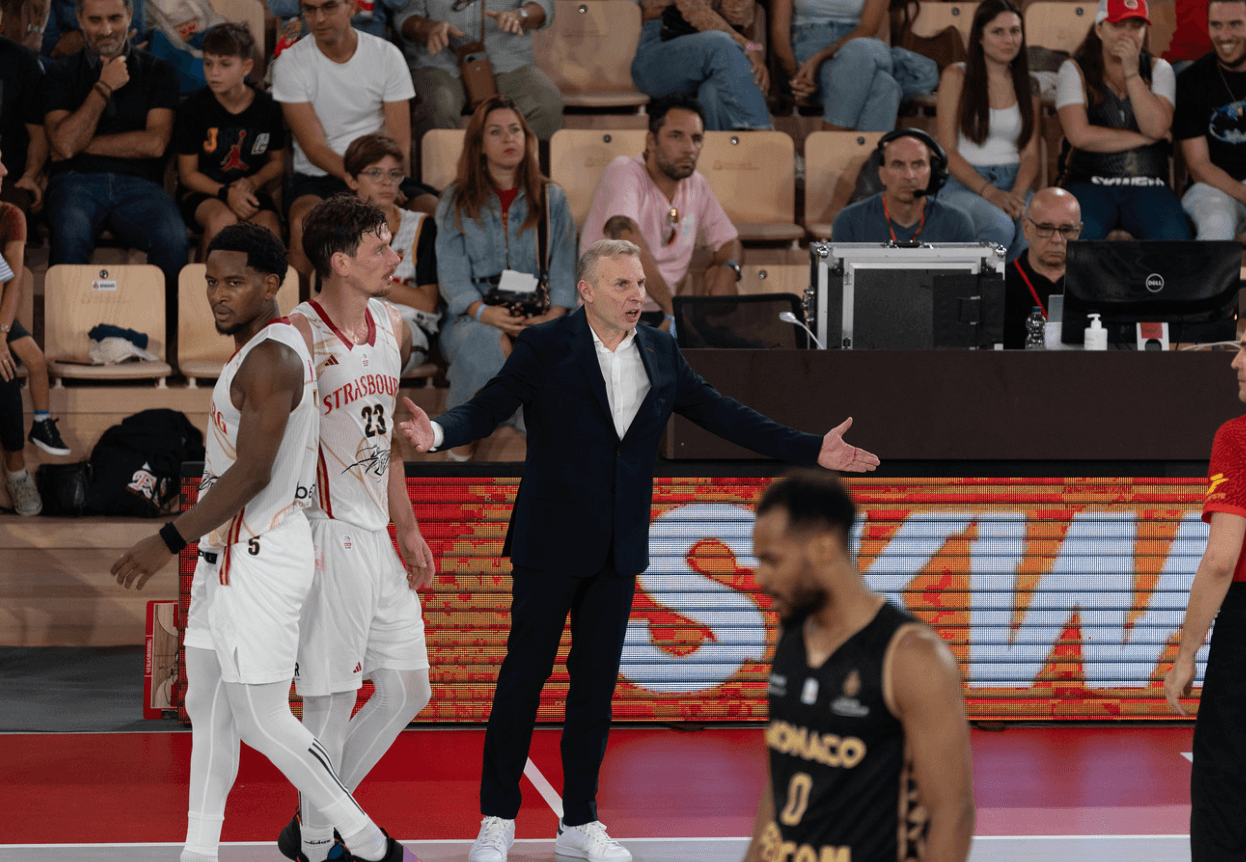 Strasbourg : vers un changement de staff après 8 défaites de suite ?