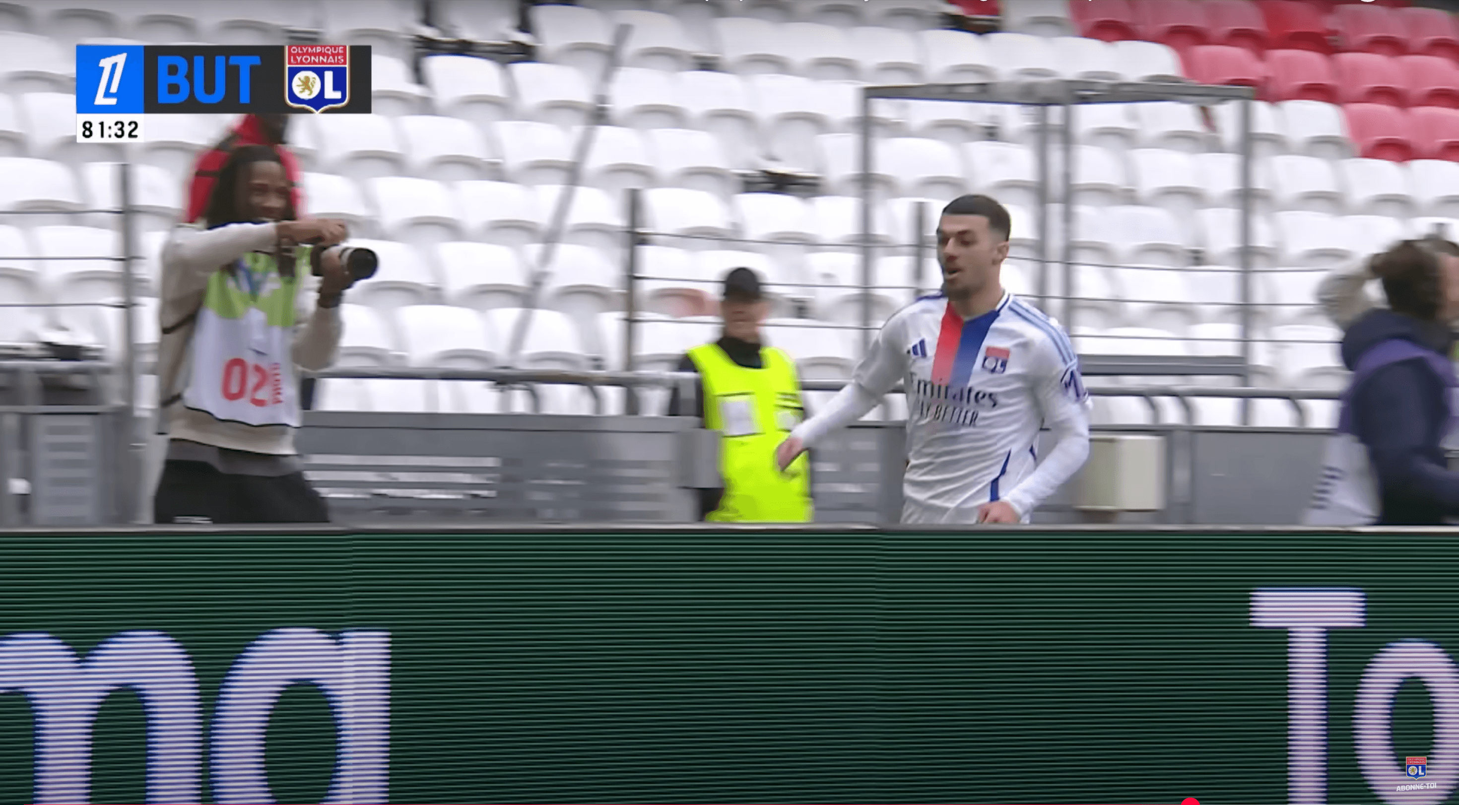 « Maintenant, j’ai plus de 1 500 photos à trier » : quand Melvin Ajinça joue au photographe en herbe lors d’OL – Le Havre