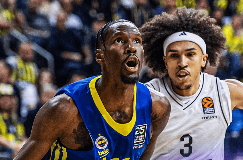 Scénario dingue à Istanbul : Paris dépossédé de sa victoire au buzzer par Fenerbahçe !