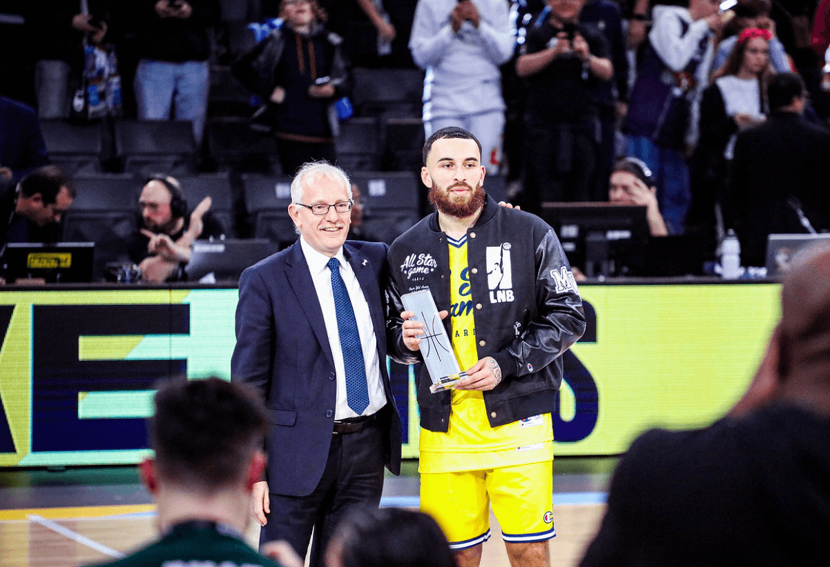 « Cela mérite un coup de gueule » – Philippe Ausseur sur le manque d’attrait de la télé pour la finale d’EuroLeague de Monaco