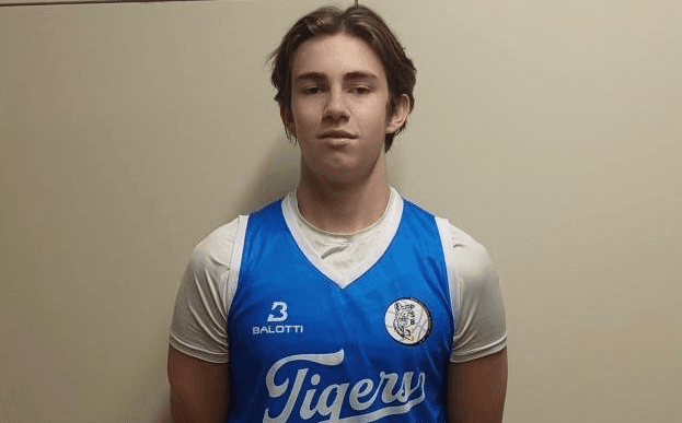 À 15 ans, Ilan Germain ouvre son compteur de points en NM1 sous le maillot du Pays Salonais