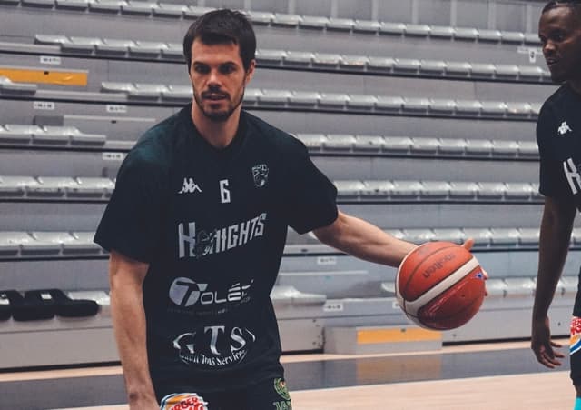 Thibaut Lonzieme quitte Tours pour Saint-Georges-de-Montaigu