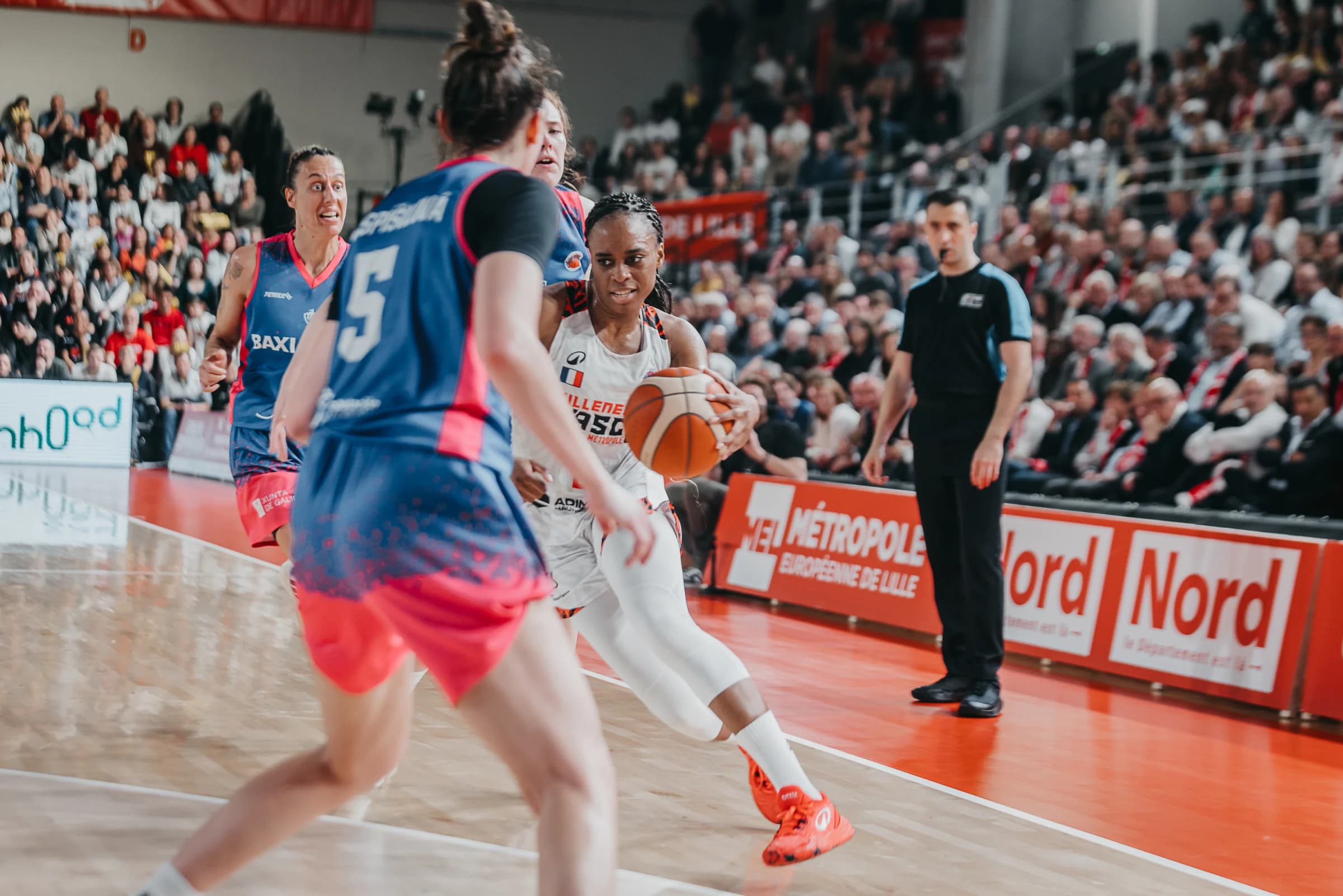 Bourges officialise quatre recrues, ses ambitions et son budget pour 2025-2026