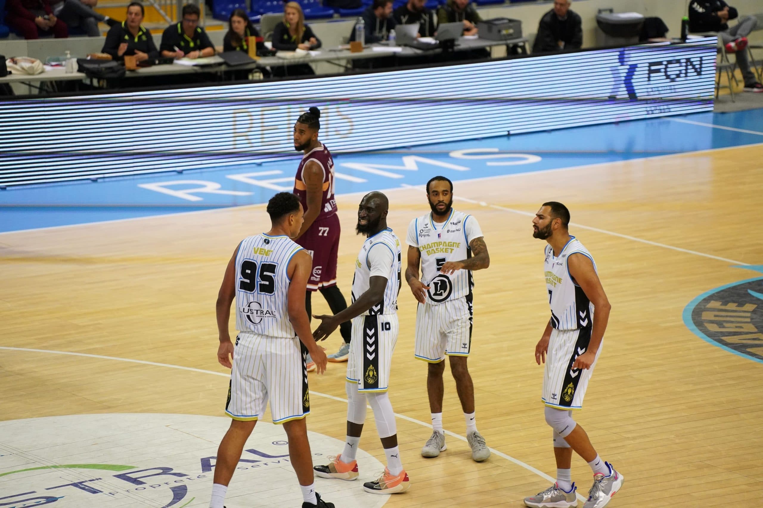 Champagne Basket se qualifie pour les quarts de la Leaders Cup Pro B