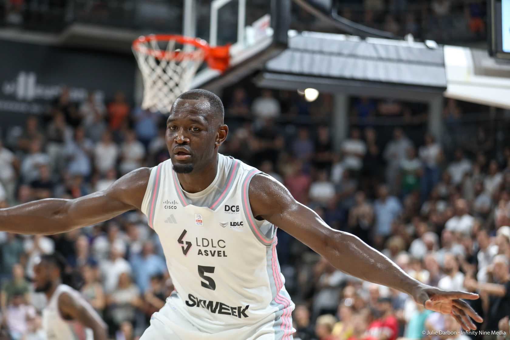 L’ASVEL sans Charles Kahudi à Barcelone, Nando De Colo espéré
