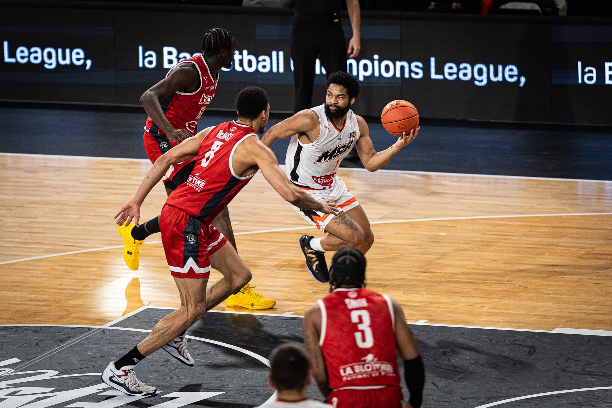 Déjà un derby Cholet – Le Mans au Trophée du Golfe : Bogues, Berhanemeskel et Agbo chauds comme la braise