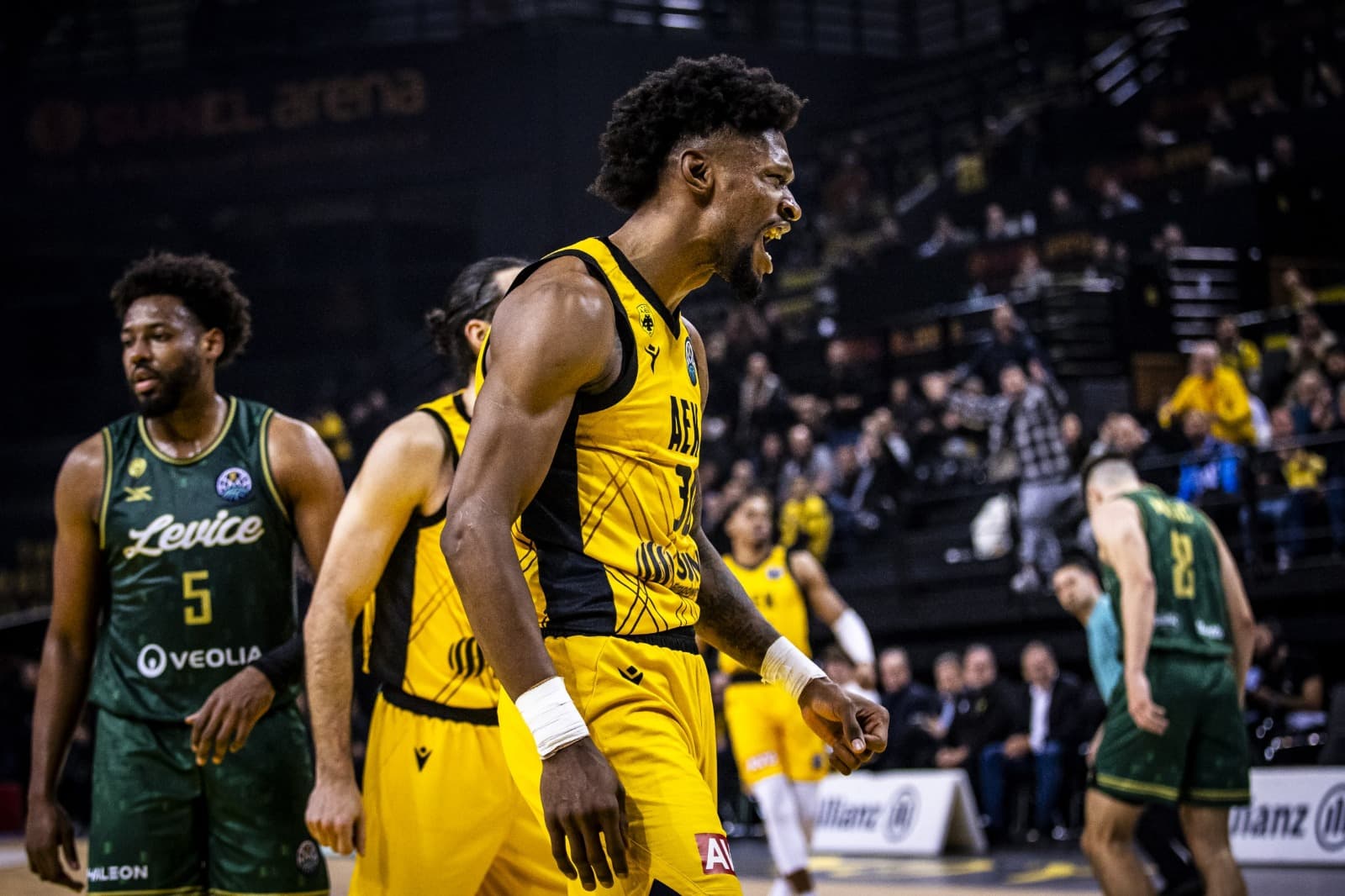 MVP de la phase de groupes de BCL avec Athènes, Chris Silva rejoint le champion d’EuroLeague en titre