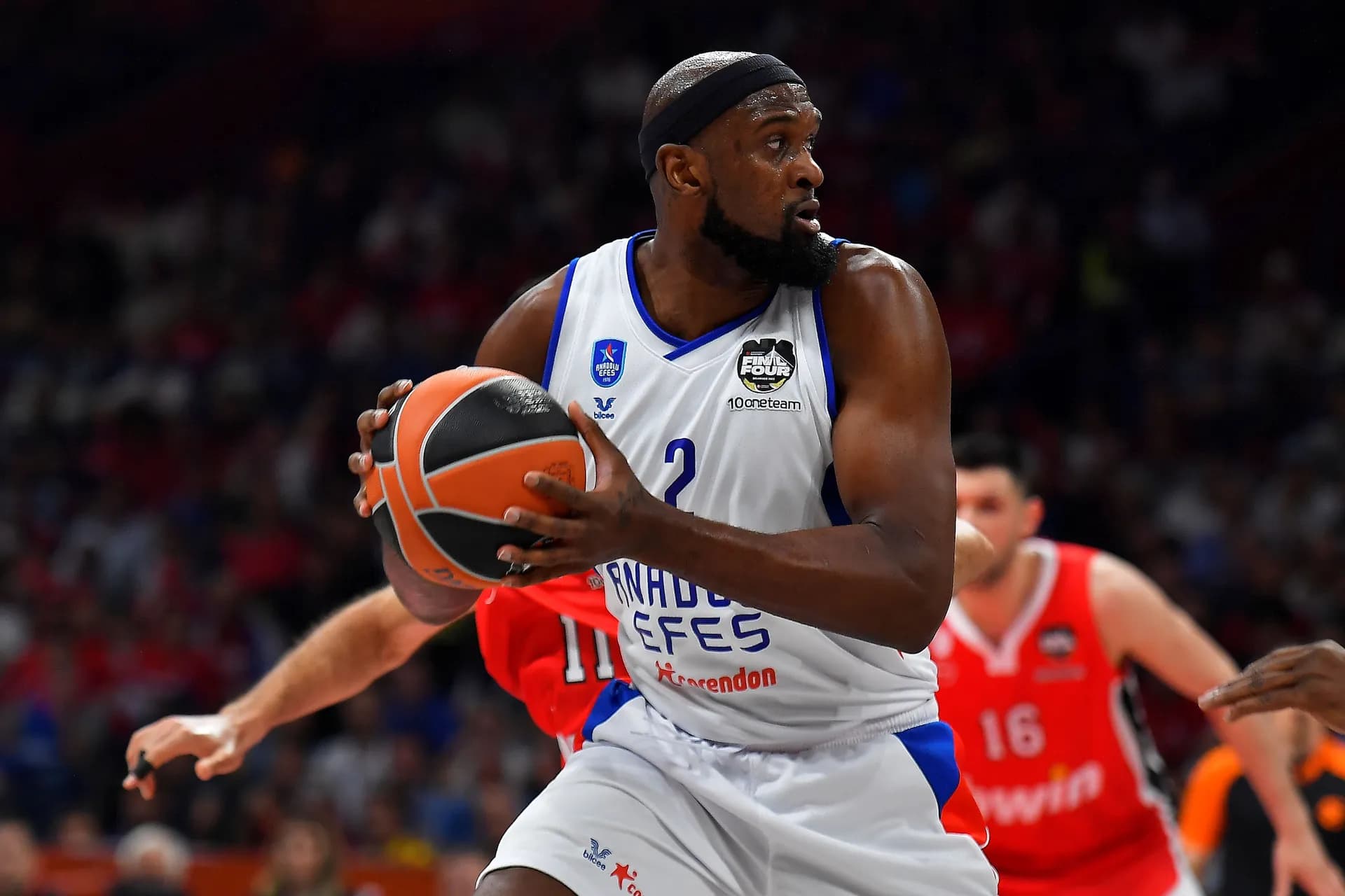 Chris Singleton (Anadolu Efes) admis à l’hôpital pour une suspicion de crise cardiaque