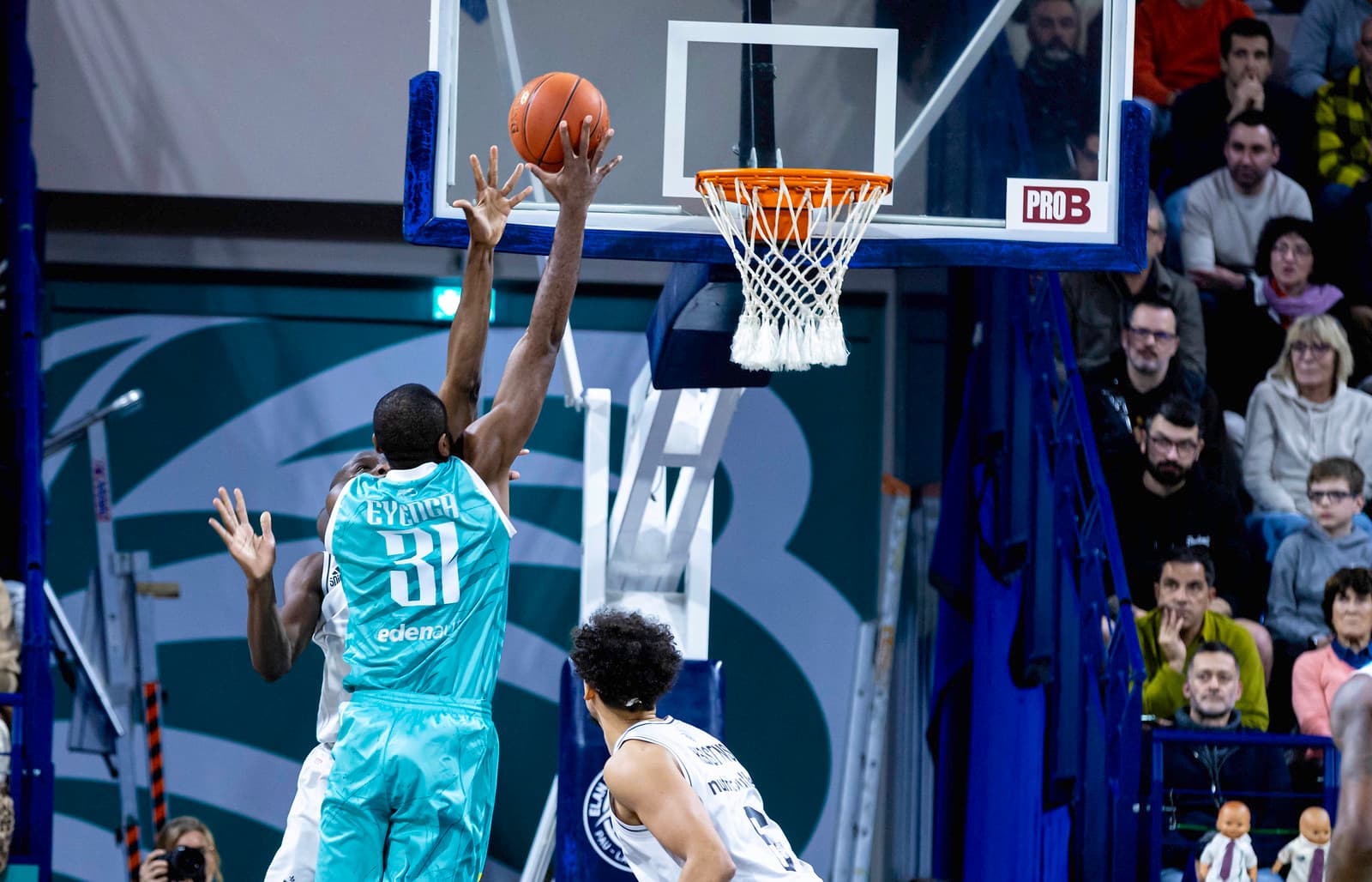 Christian Eyenga renforce Fos Provence