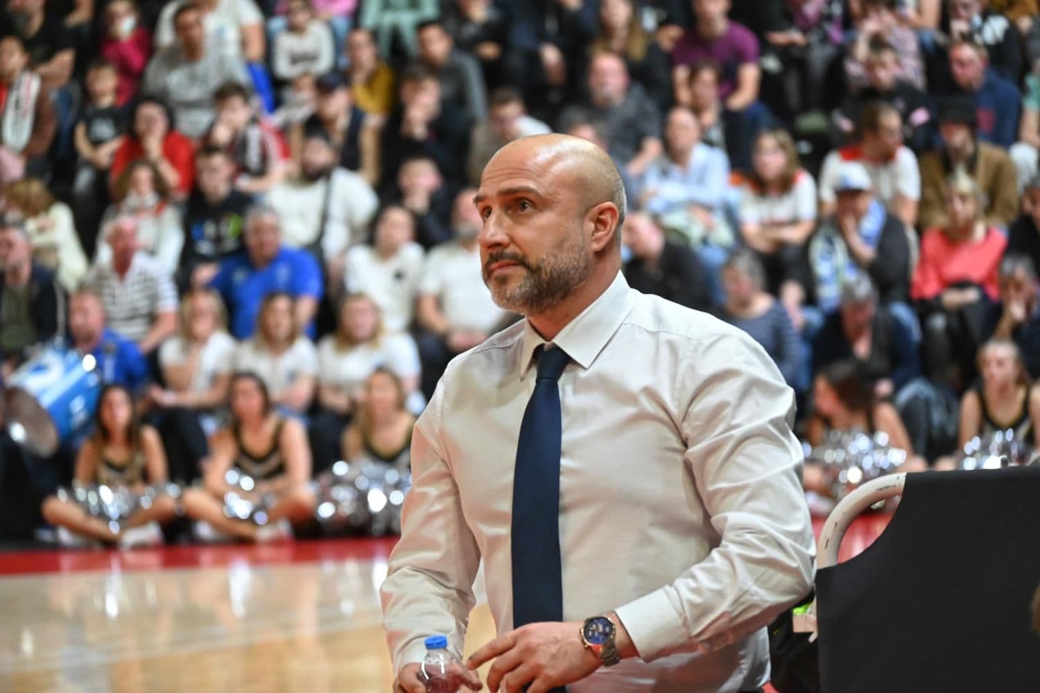 Clap de fin entre Rémy Valin et Denain