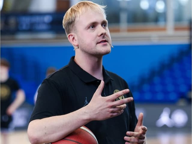 Un ancien assistant du Paris Basketball devient entraîneur de la nouvelle franchise WNBA de Portland !