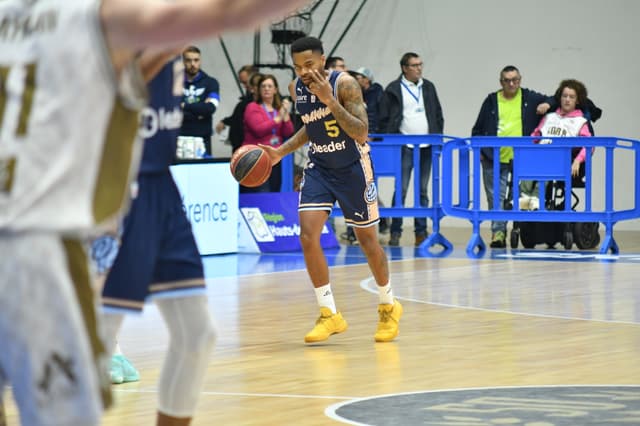 D.J. Cooper améliore (encore) le record de passes décisives de la saison