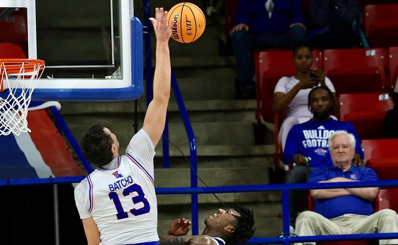 Daniel Batcho tout proche du triple-double