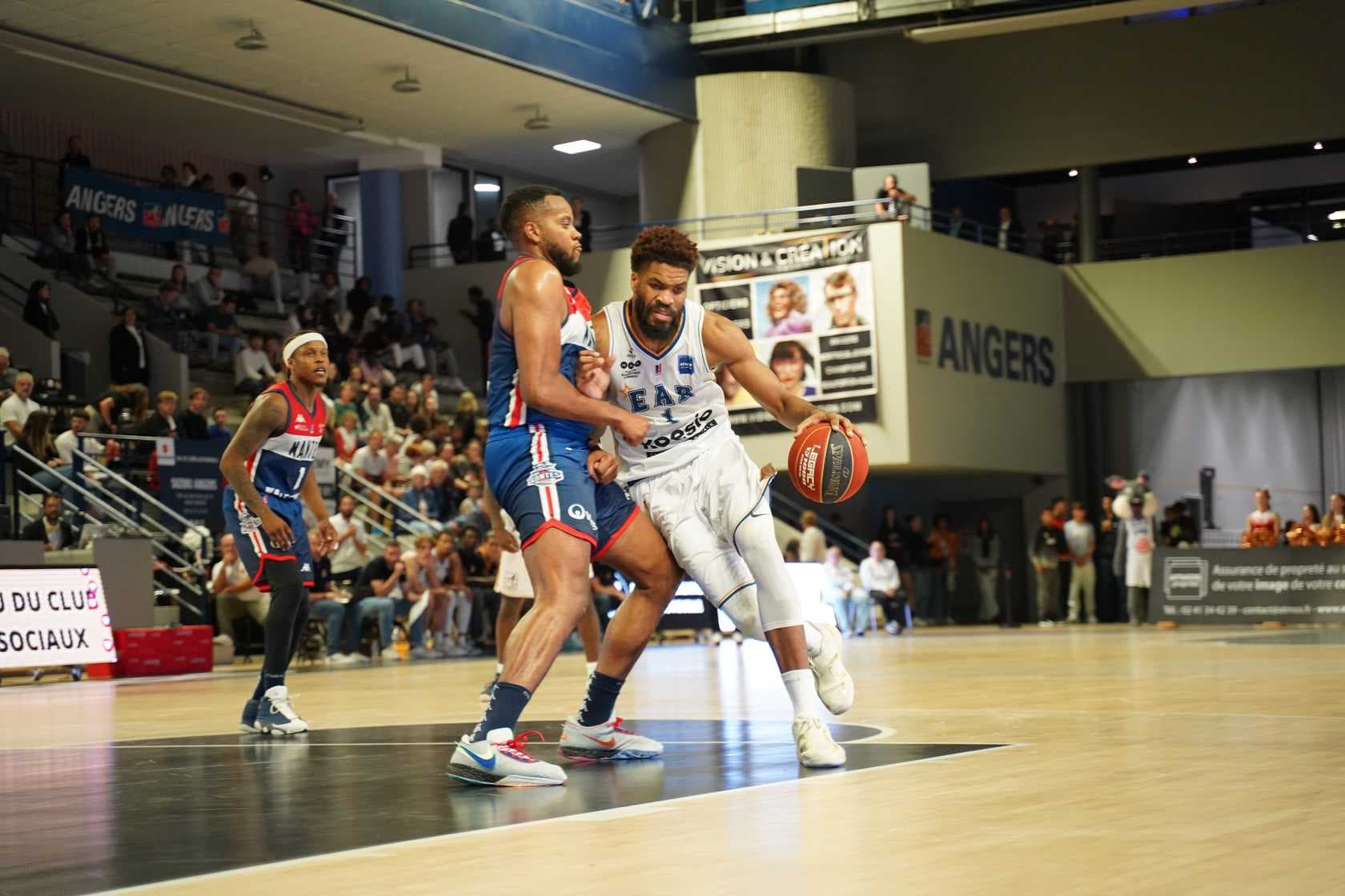 Angers s’inquiète pour Darel Poirier : « Il n’est pas en condition physique pour jouer »