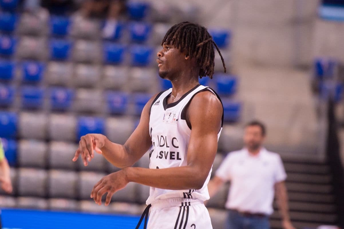 Daryl Doualla part en Lituanie pour passer professionnel