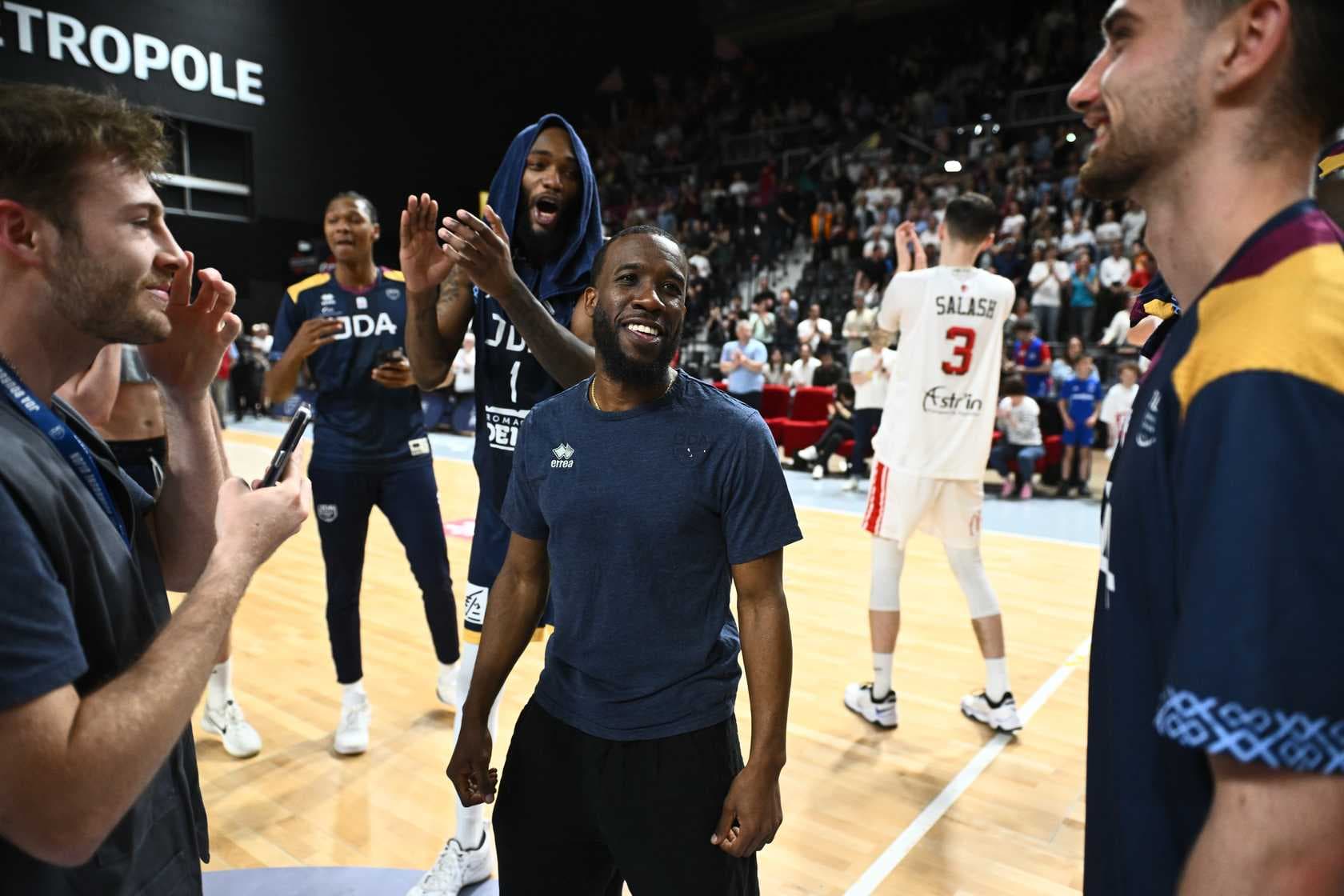 David Holston : « Une partie de moi voulait abandonner » avant sa 11e saison avec Dijon