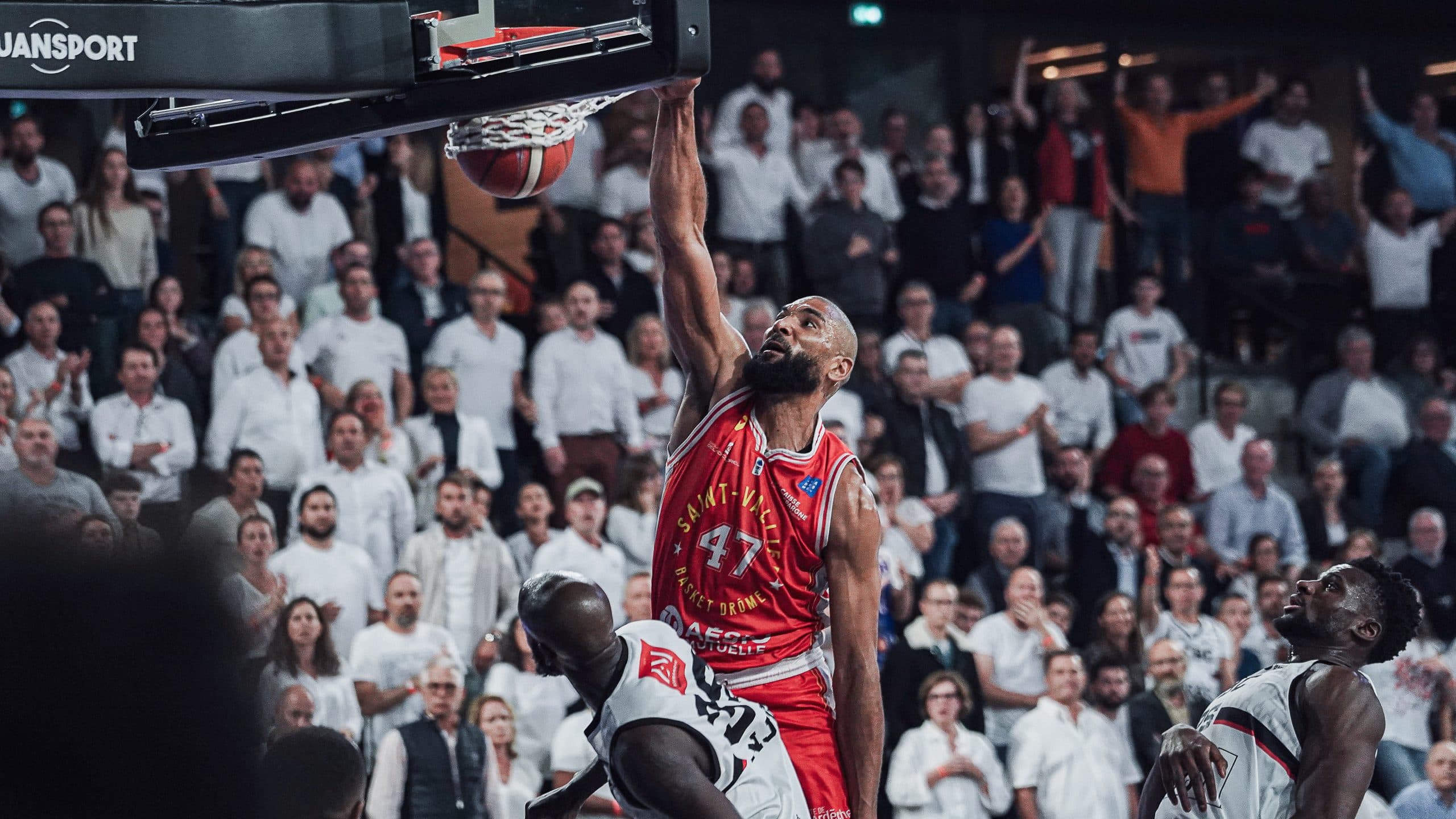 Saint-Vallier égalise à une victoire partout en finale des playoffs de NM1