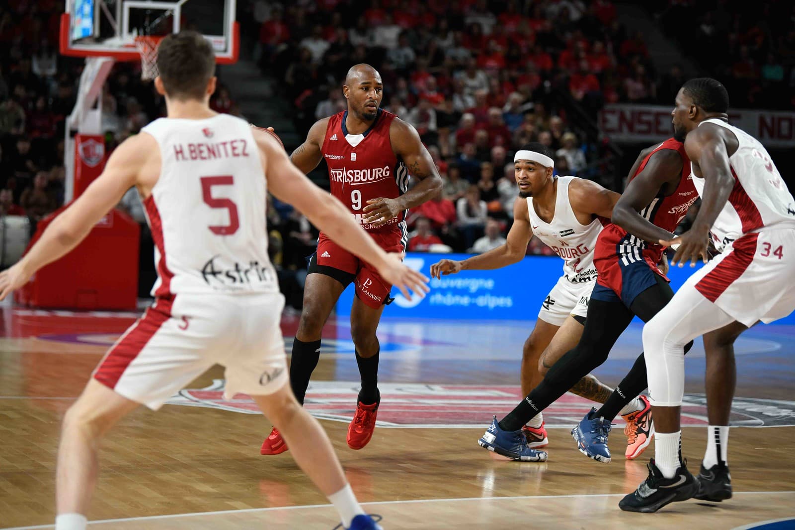 DeAndre Lansdowne : « On a une autre approche des matches »