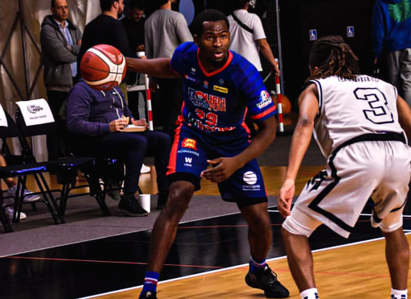 Après Rouen, direction Chypre pour Derric Jean