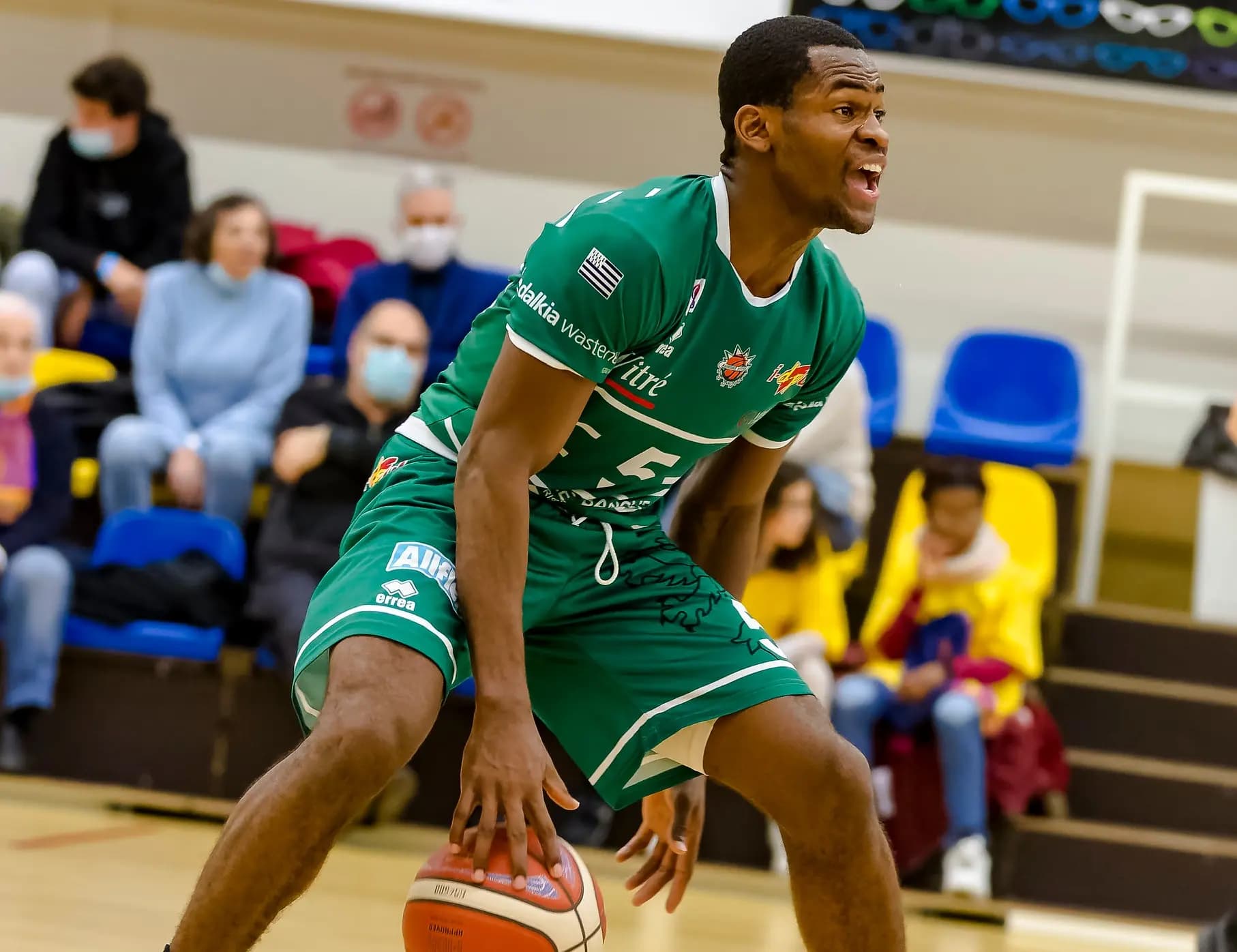 Ancien joueur de Vitré et Rouen, Derric Jean poursuit sa carrière au Maroc