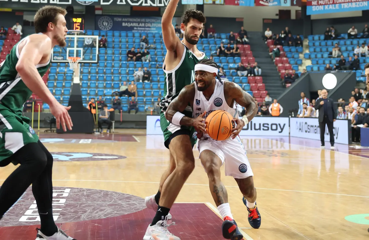 Le remake de la finale de l'EuroChallenge 2015 porte malheur à Nanterre chez Trabzonspor