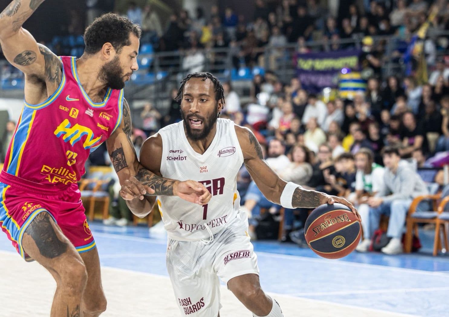 Un SCABB à réaction contre La Rochelle, Blois se fait surprendre et perd une longueur sur le trio de tête