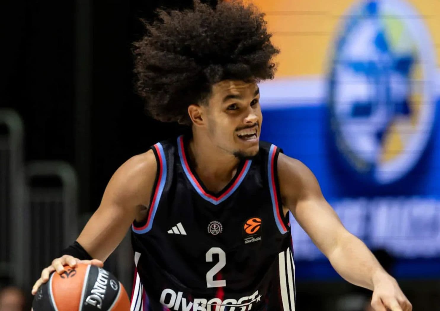 Coup d’arrêt pour Paris, battu par l’Anadolu Efes devant une Adidas Arena pleine