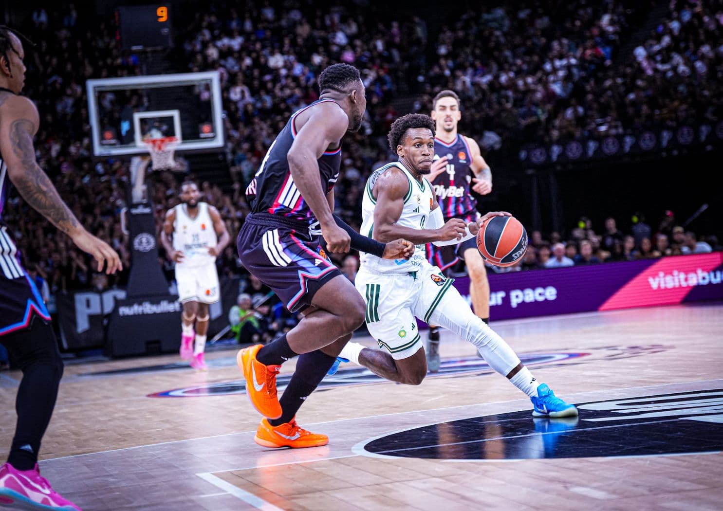 Quatrième défaite consécutive en EuroLeague pour Paris lors des retrouvailles avec T.J. Shorts