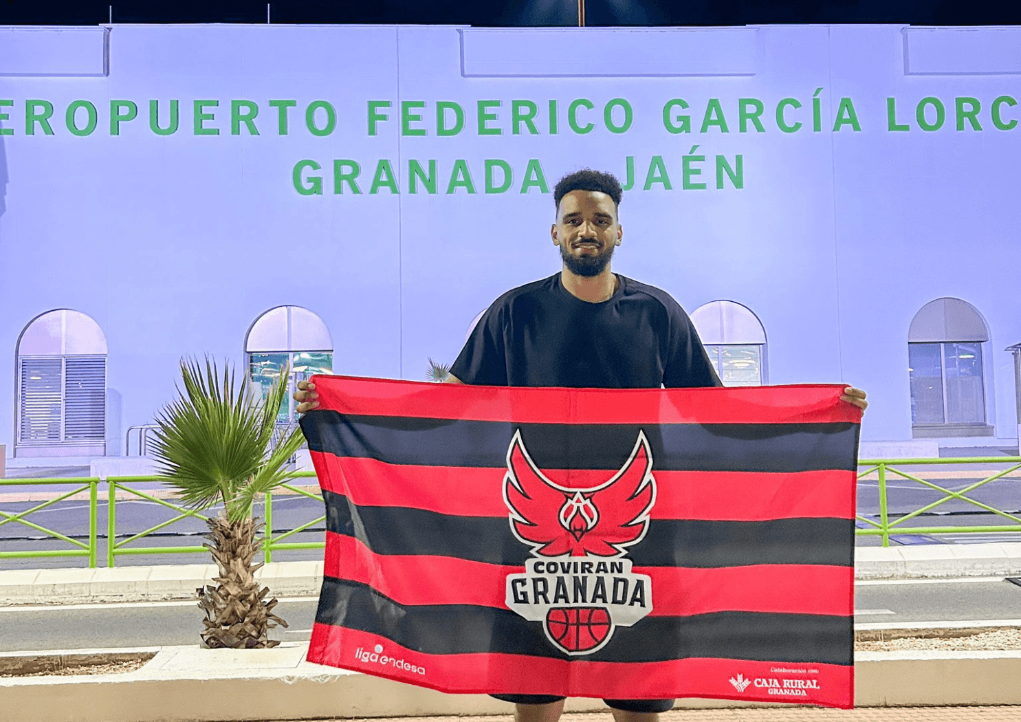 Amine Noua commence son aventure à Grenade par une pré-saison de haut niveau