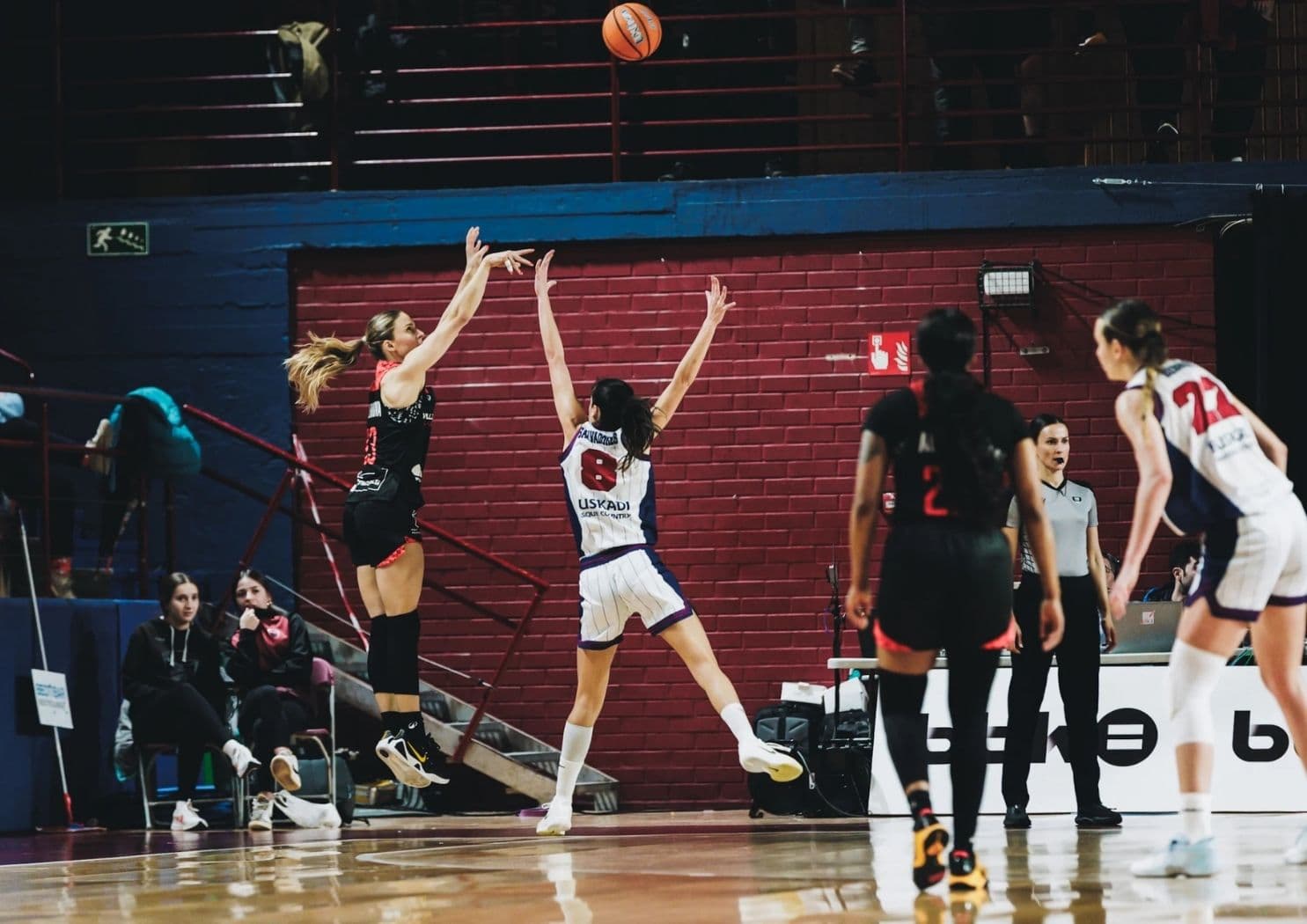 En Espagne, Villeneuve d’Ascq fait un grand pas vers la qualification en quarts