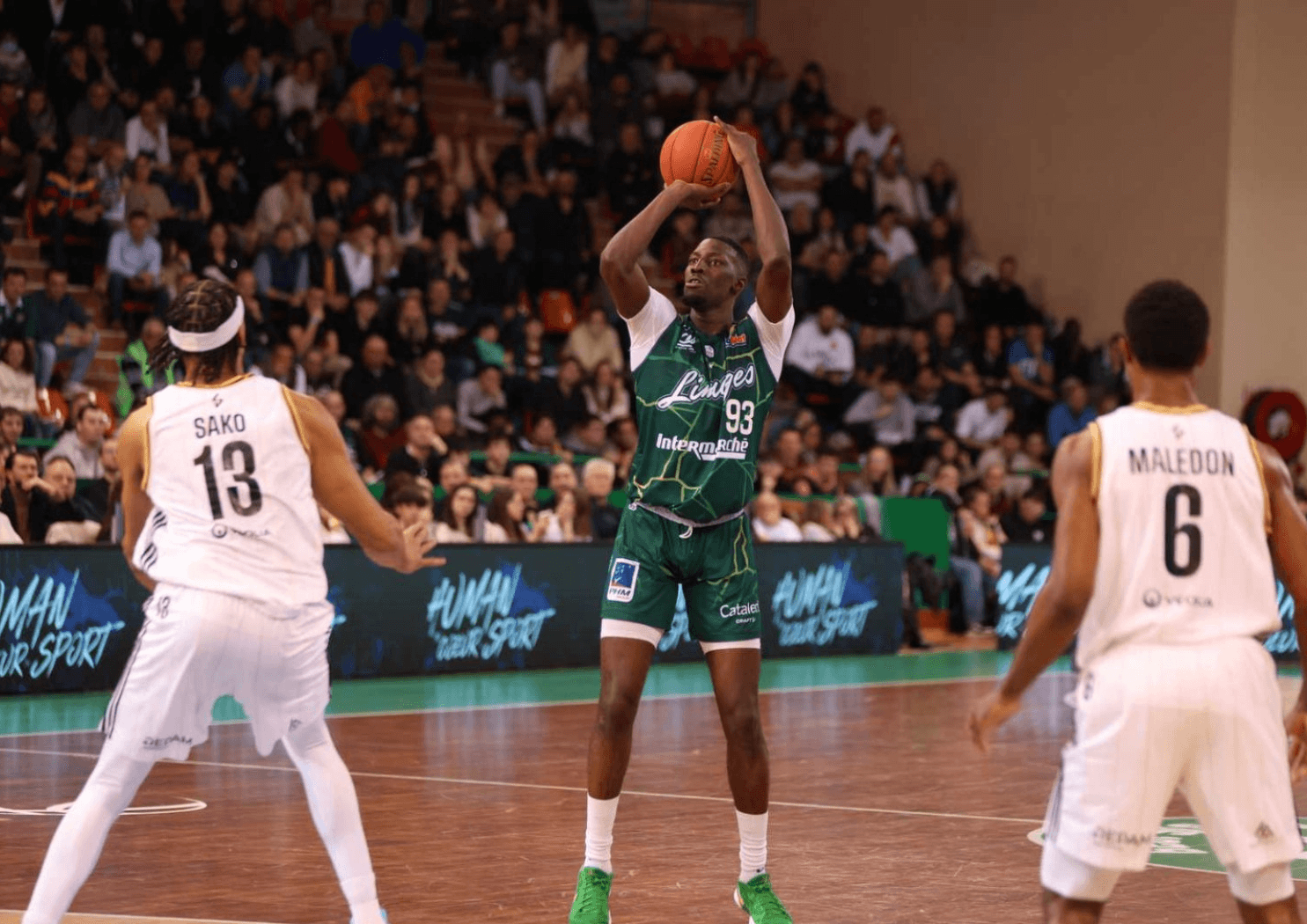 Limoges sort la tête de l’eau en s’offrant l’ASVEL, Paris bat encore son voisin nanterrien avec… Daulton Hommes